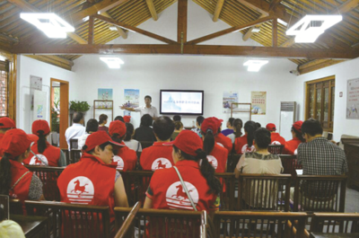 江阴近200名旅游志愿者活跃城乡，文明引导点亮旅途